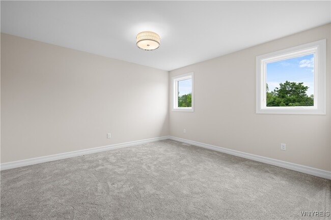 Building Photo - 10 Bentley Dr