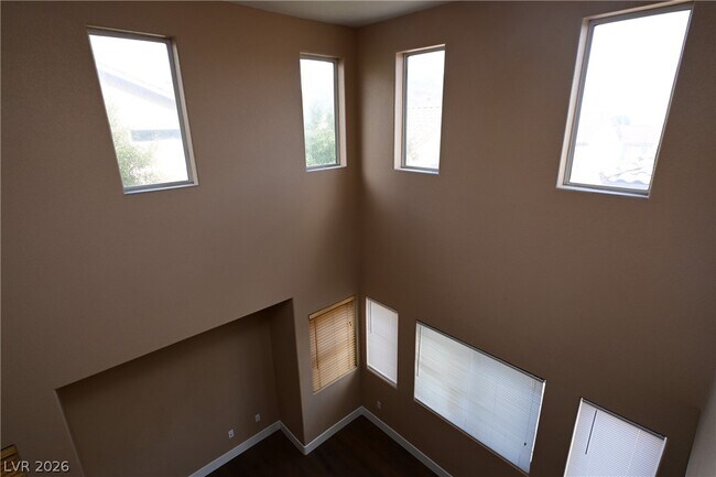 Building Photo - 10461 Chrisman Ave