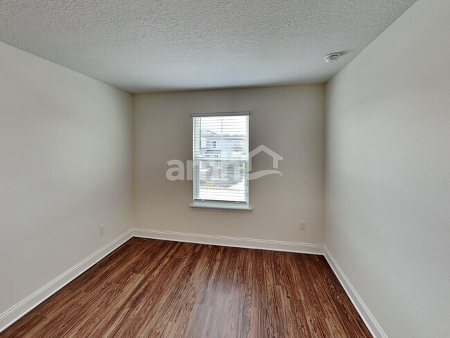 Building Photo - 237 Onate Cir