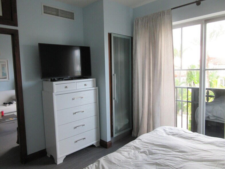 BEDROOM - 1060 Ocean Dr