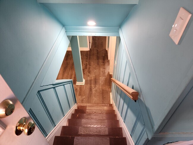 Building Photo - 5014 Nantucket Rd