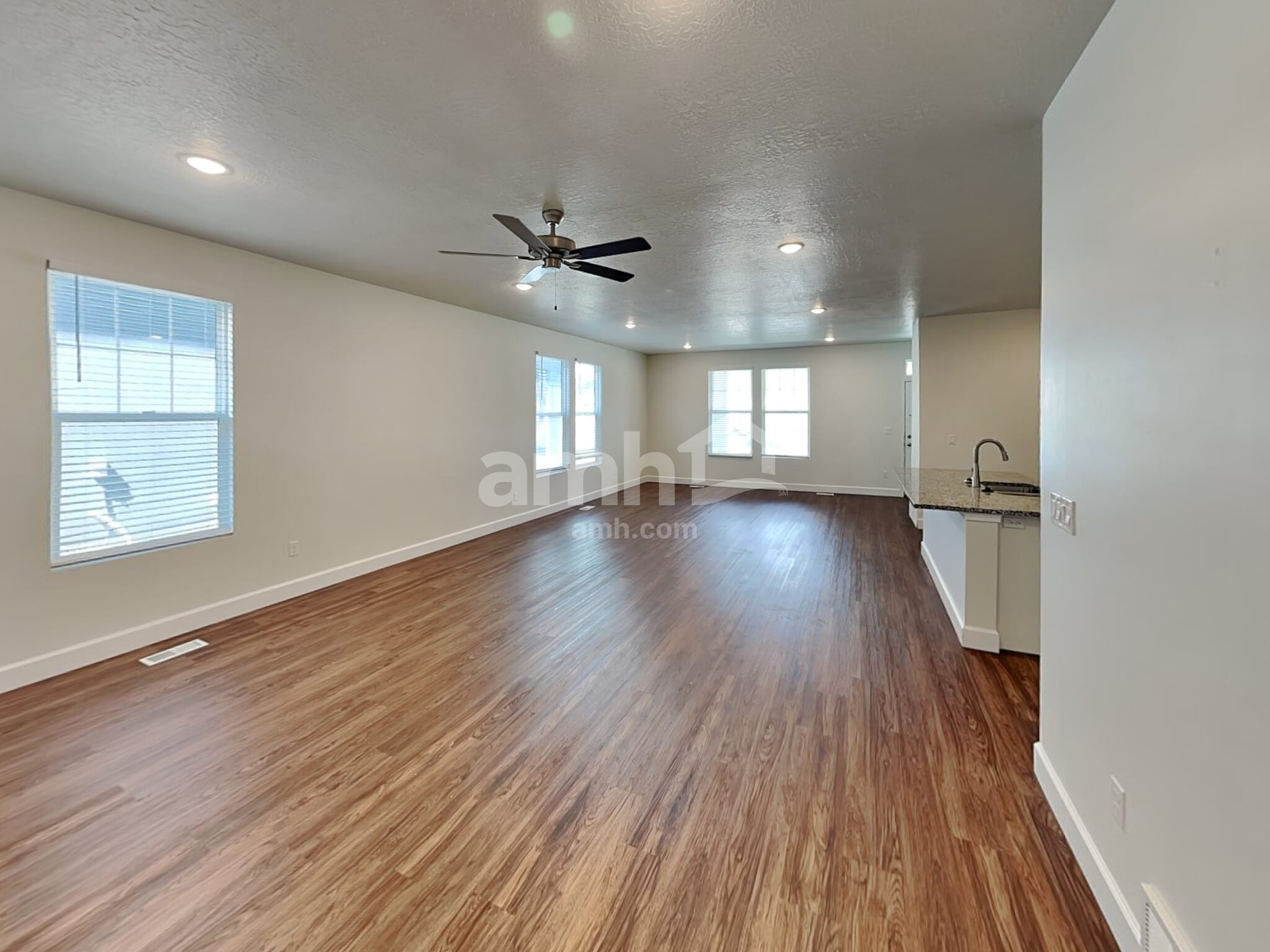 Building Photo - 6109 W Arranmore Dr