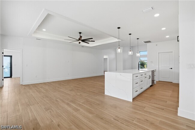 Building Photo - 3903 15th St SW