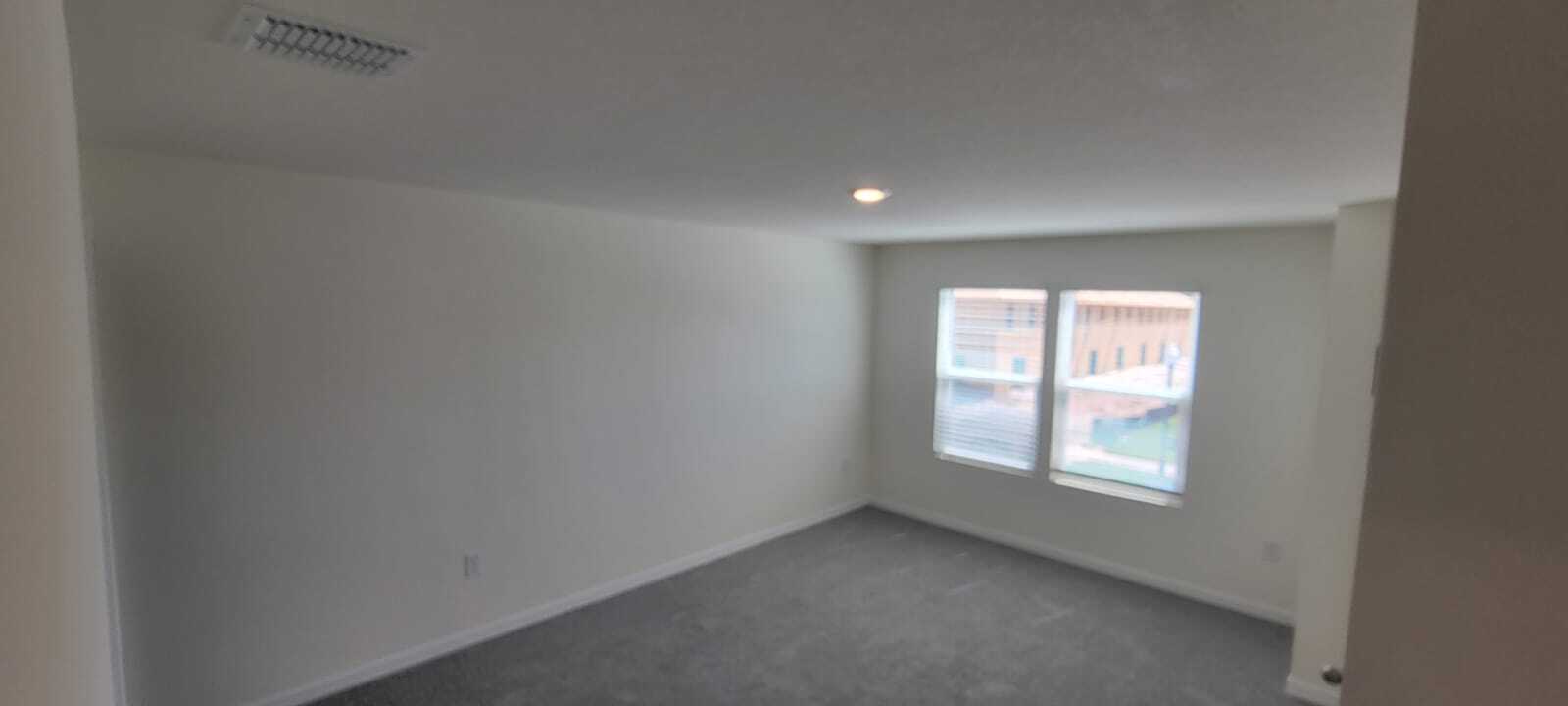 Building Photo - 8226 SW 67th Ave