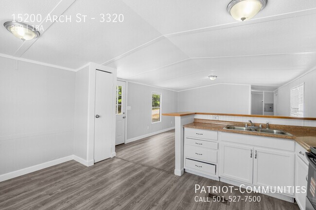 Building Photo - 15200 Arch St