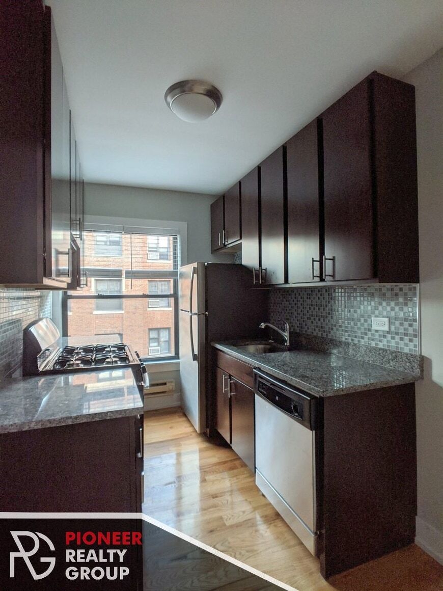 Building Photo - 2909 N Mildred Ave