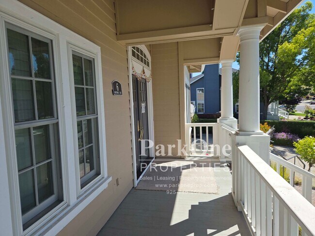 Building Photo - Amazing One of a Kind Home in the Heart of Danville with Pool & Views!