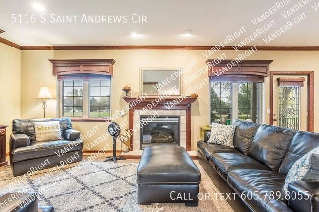 Building Photo - 5116 S St Andrews Cir