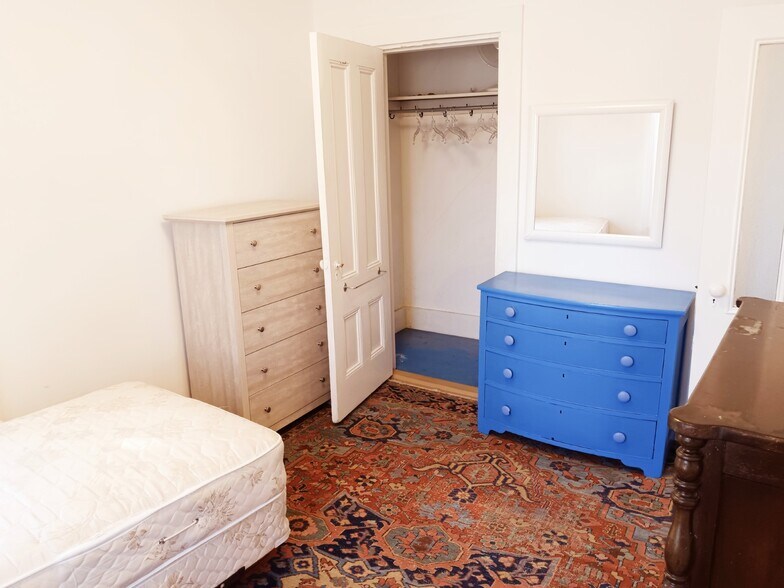 Building Photo - 53 Crescent Ave