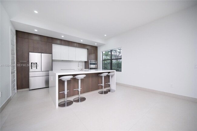 Building Photo - 8842 NW 161st Terrace