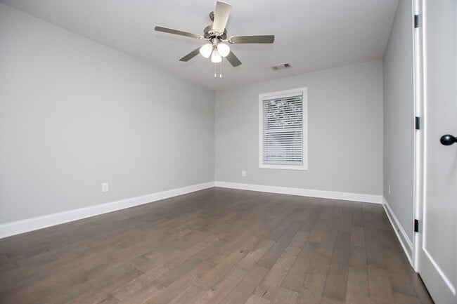 Building Photo - A Home To Grow In To