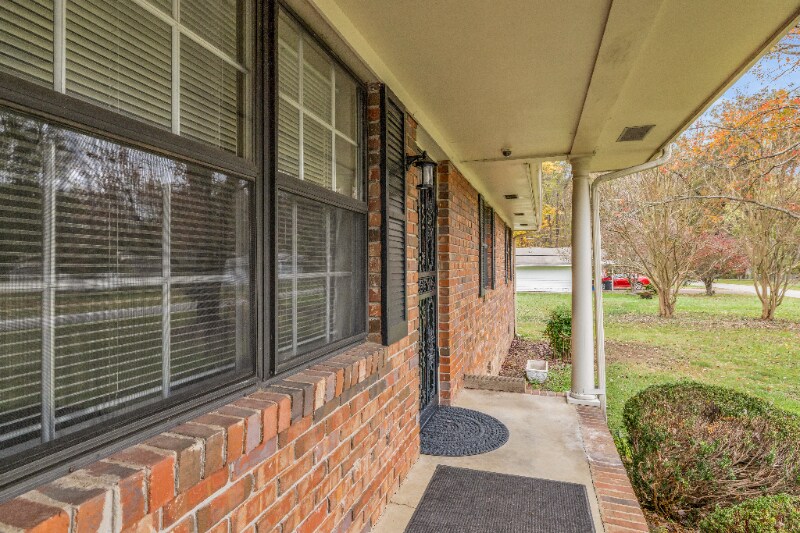Building Photo - 11635 Jenkins Rd