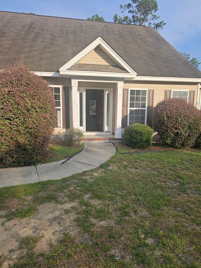 Building Photo - Spacious 5 Bedroom Beauty in NE Columbia – Modern Updates & Ideal Location!