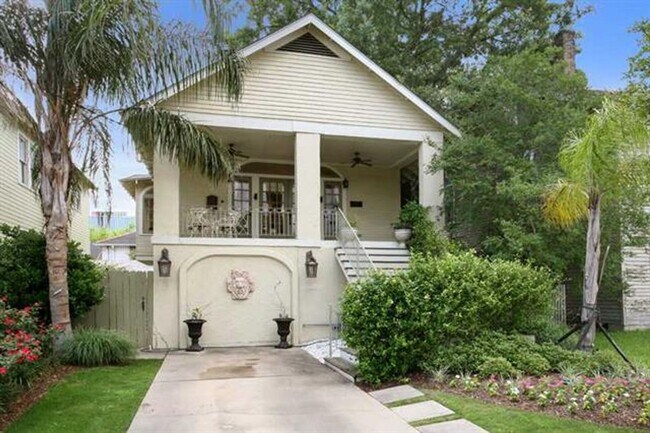 Building Photo - 6BR Home Renovated One Block From Tulane Campus