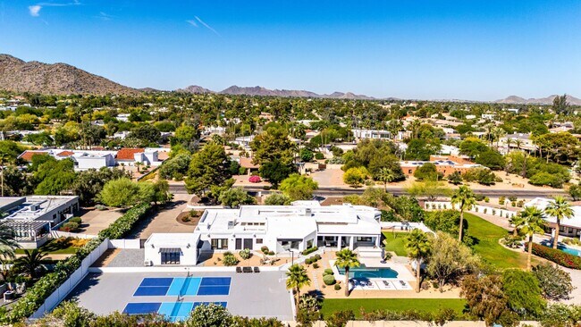 Building Photo - 9917 N 52nd St