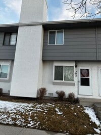 Building Photo - Nice 2 bedroom townhome on Soaring Eagle!