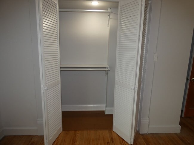 Building Photo - 324 Grace St