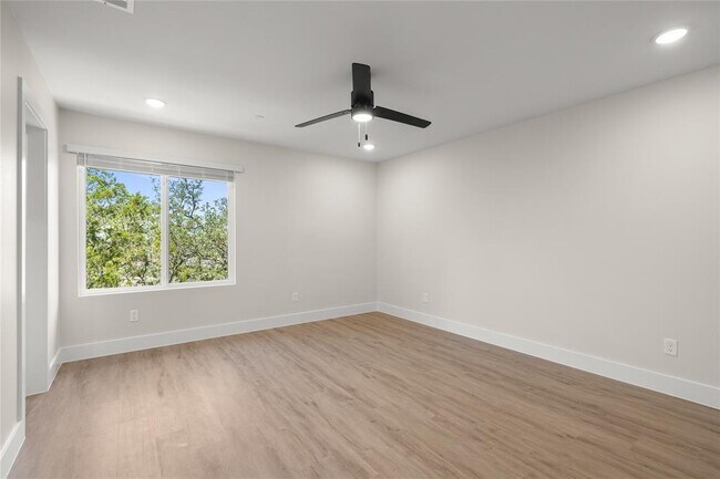 Building Photo - 5512 Mobeetie Lp
