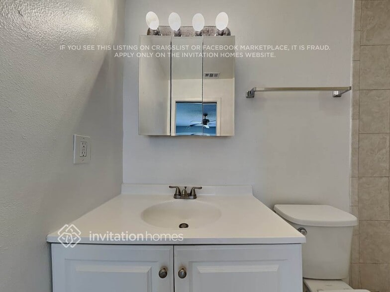 Building Photo - 1057 Bridlewood Way