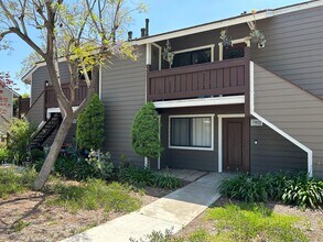 Building Photo - Beautiful 3 Bed 2 Bath Condo in Yorba Linda with Greenbelt Views