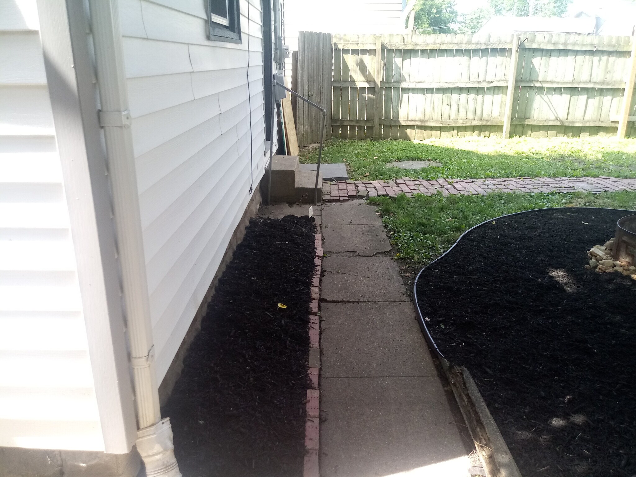 Building Photo - 261 N PERSHING AVE