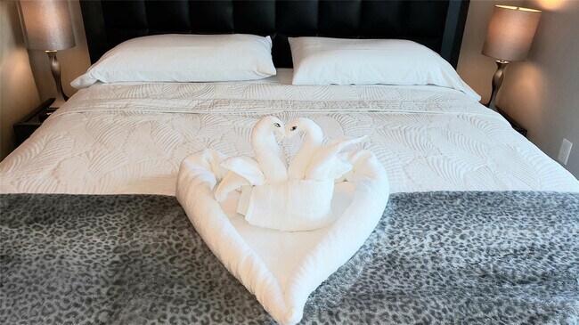 Building Photo - 1080 Brickell Ave