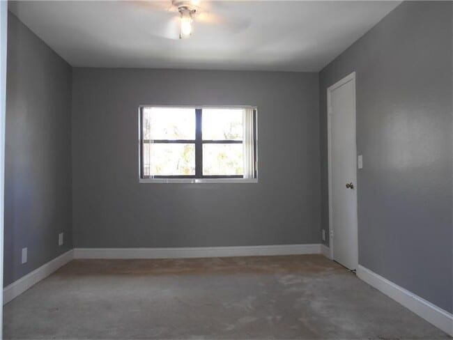 Building Photo - 4014 NW 87th Ave