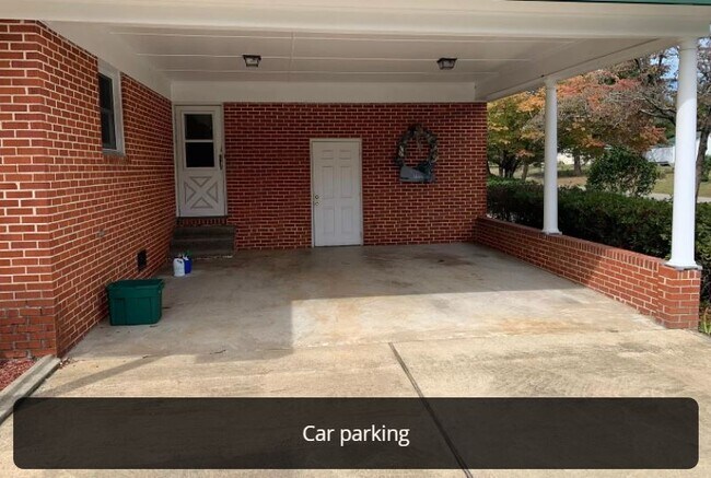 Building Photo - 924 Sunbury Dr