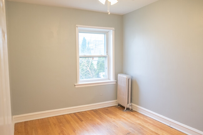Building Photo - 5445 W 64th St