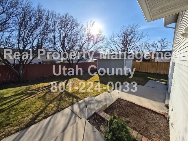 Building Photo - 590 E 1090 N