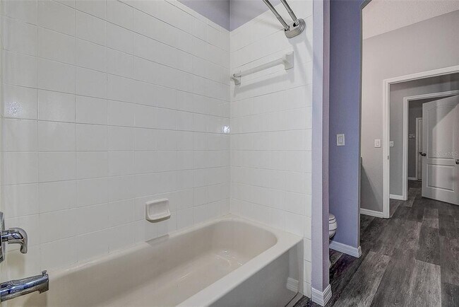 Building Photo - 1820 Mira Lago Cir