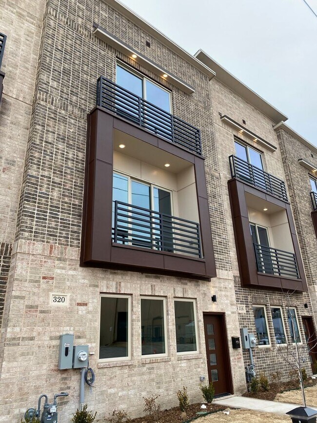 Building Photo - FELI312