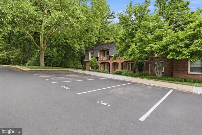 Building Photo - 8114 Colony Point Rd