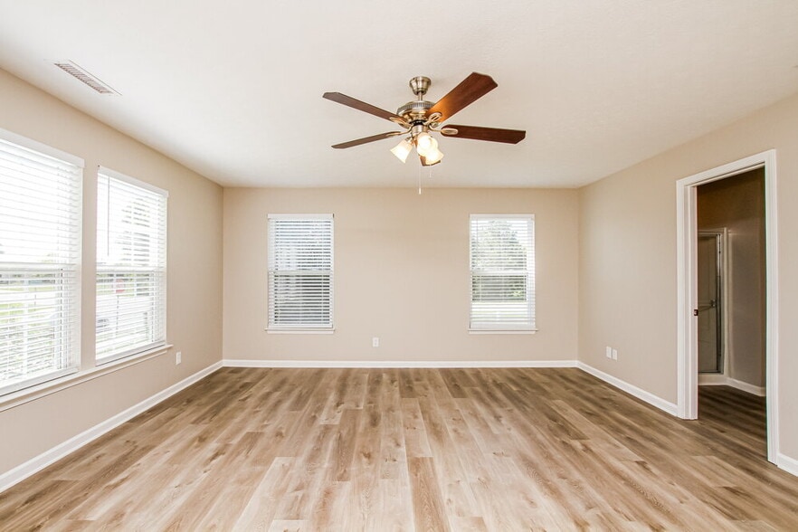 Building Photo - 4594 Norfleet St