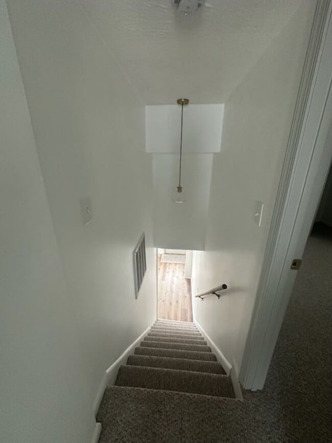 Building Photo - Fully Renovated Single-Family Home in Spar...
