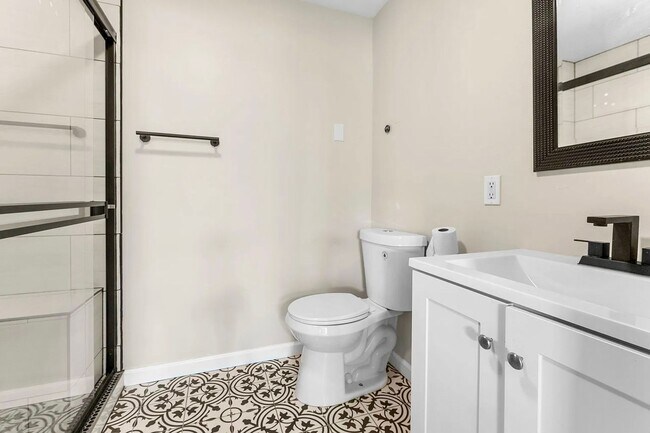 Building Photo - 2302 Lighthouse View Dr