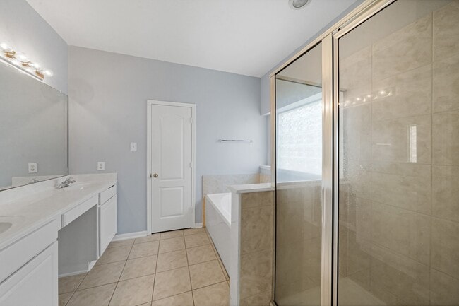 Building Photo - 17610 Forest Haven Trail