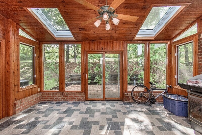 Building Photo - 1825 Sussex Rd