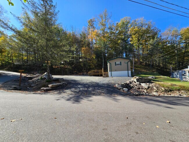 Building Photo - 181 Southerton Ln