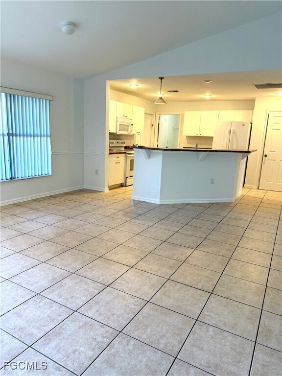 Building Photo - 1116 Calvert Ave