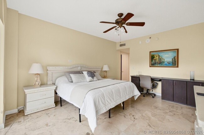 Building Photo - 3700 S Ocean Blvd