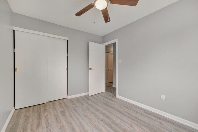 Building Photo - 3 bedroom, 1 bathroom house FOR RENT NOW!
