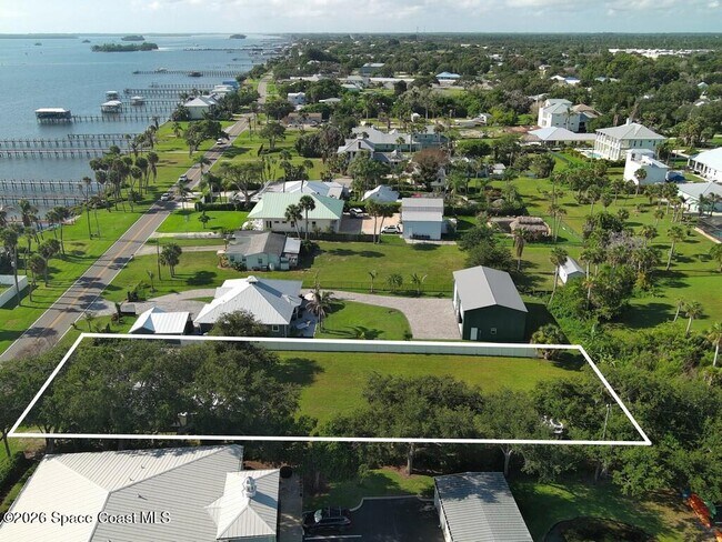 Building Photo - 13485 N Indian River Dr