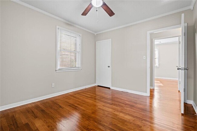 Building Photo - 315 Azalea Cir W