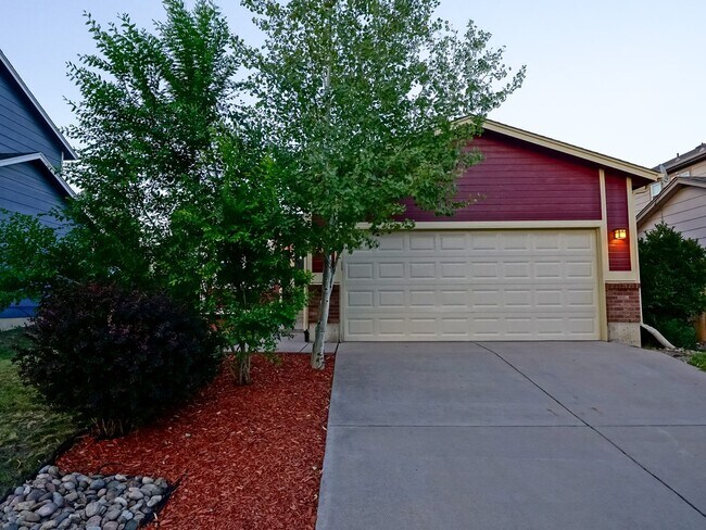 Building Photo - Adorable 4bdrm 2 bath Rancher