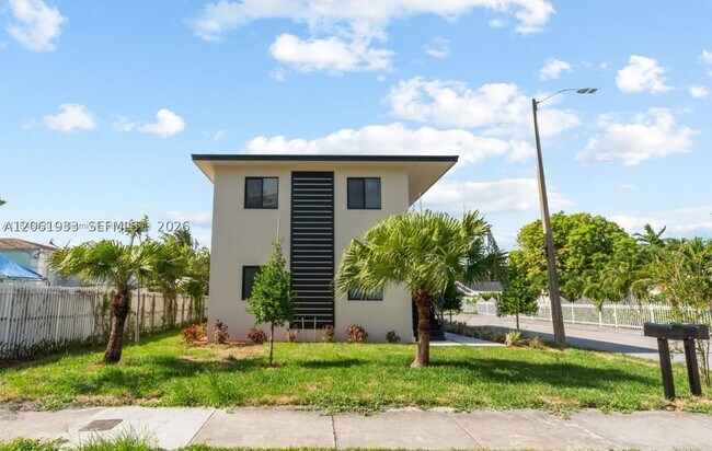 Building Photo - 3710 NW 13th St