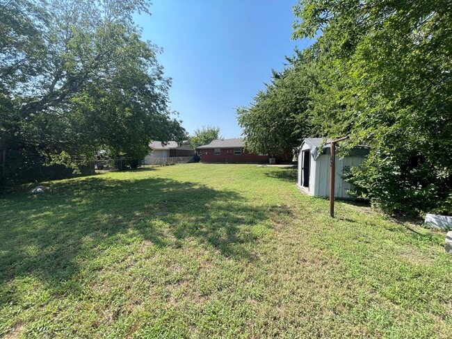 Building Photo - Norman Home For Lease