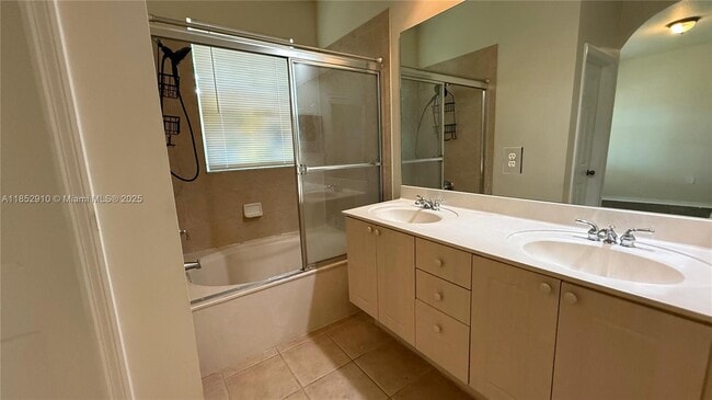 Building Photo - 3361 Merrick Ln