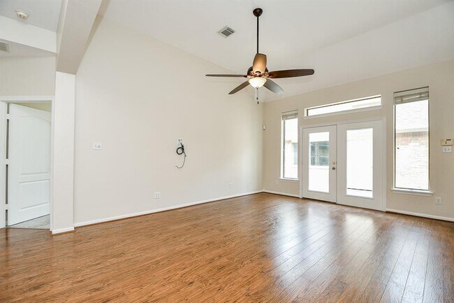 Building Photo - 3306 Silverbrook Ln