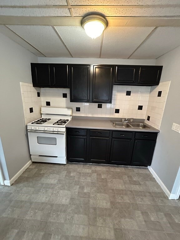 Building Photo - 30 Brow St